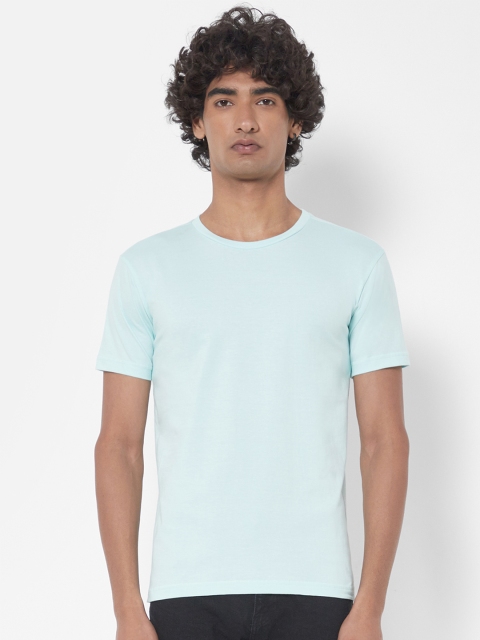 

Melangebox Men Blue High Neck T-shirt