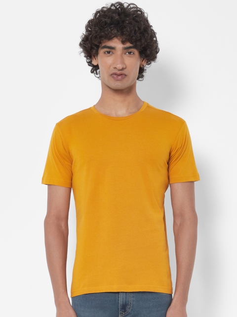 

Melangebox Men Mustard Yellow Colourblocked V-Neck Extended Sleeves T-shirt