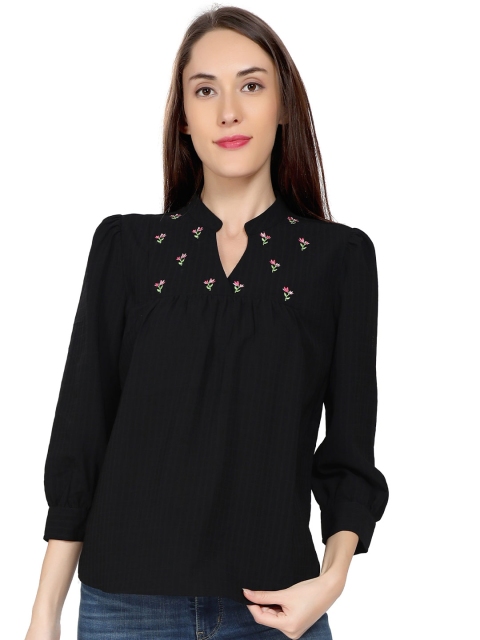 

ZINNIA Black & french middle red purple Mandarin Collar Crepe Top