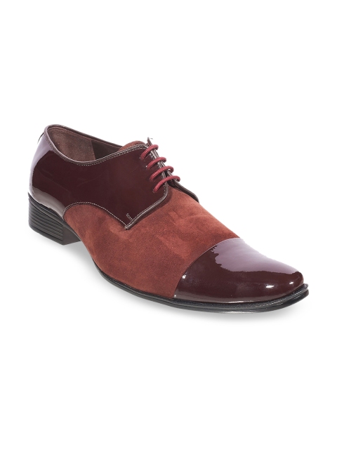 

Metro Men Maroon Solid Leather Formal Derbys