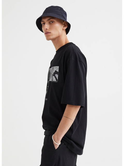 

H&M Men Black Oversized Cotton T-shirt