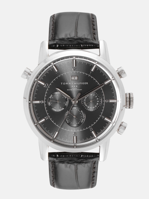 

Tommy Hilfiger Men Gunmetal-Toned Analogue Watch NTH1790875J, Metallic