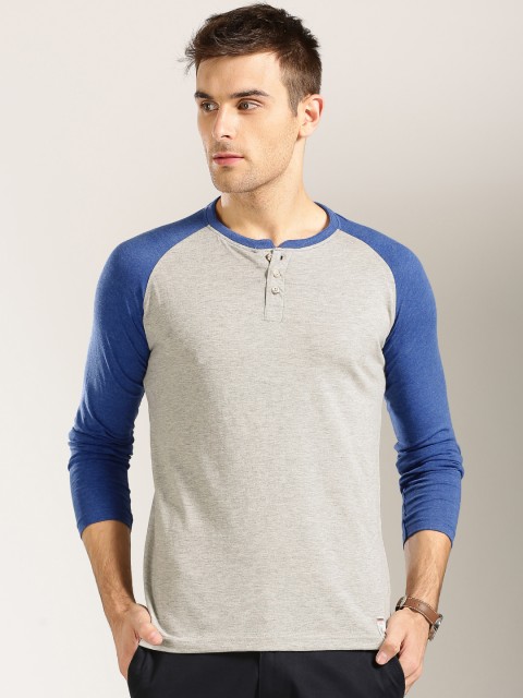 

Harvard Men Grey Melange & Blue Solid Henley Neck T-shirt