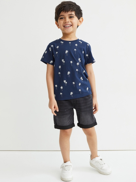 

H&M Boys Grey Super Soft Slim Fit Shorts