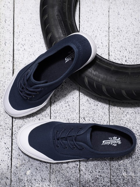 

Roadster Men Navy Blue Sneakers