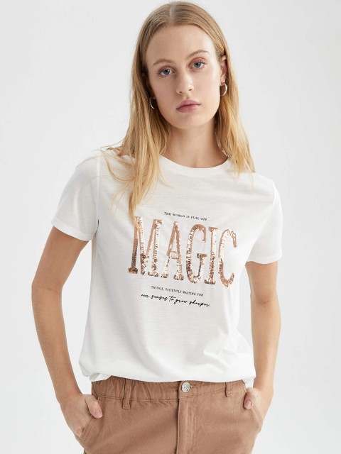 

DeFacto Women White Sequinned T-shirt