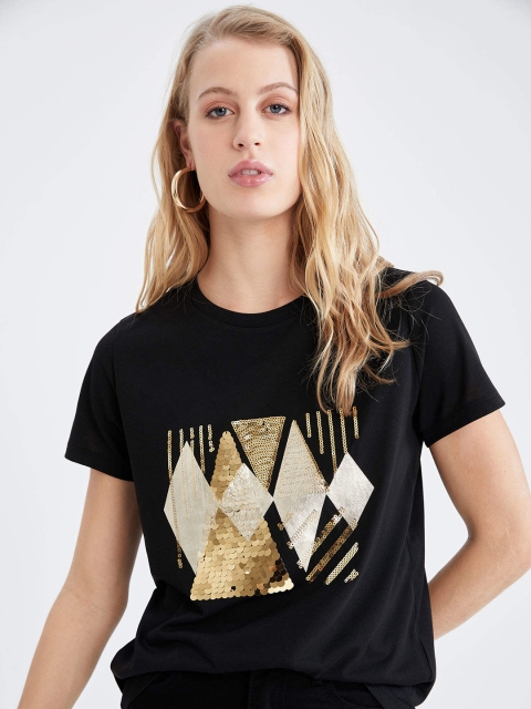 

DeFacto Women Black Embellished T-shirt