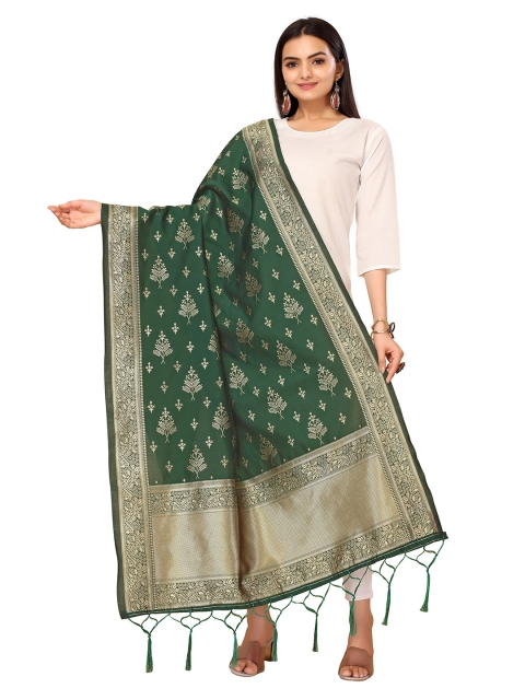 

Nimayaa Green & Gold-Toned Woven Design Dupatta with Zari