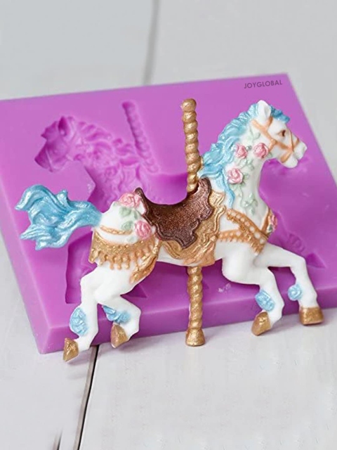 

JoyGlobal Grey Designer Horse Mould