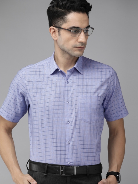 

Van Heusen Men Blue Custom Fit Checked Pure Cotton Formal Shirt