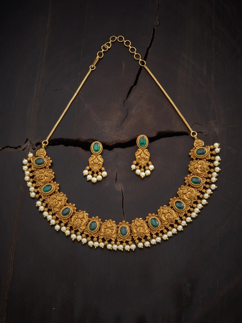 

Kushal's Fashion Jewellery Green & Gold-Plated Jewelry Set