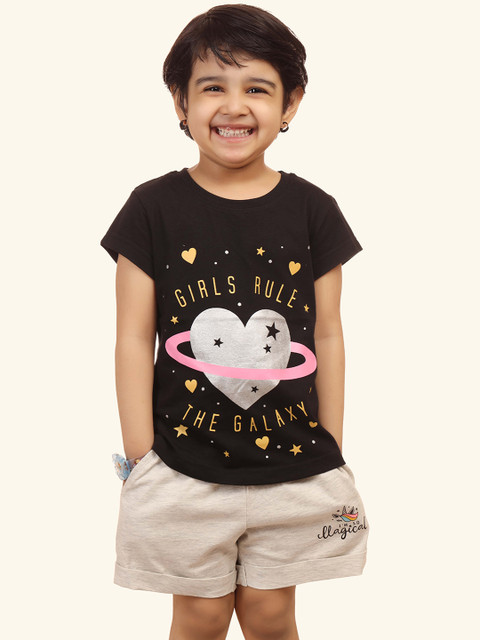 

minnow Girls Black & White Printed Night suit