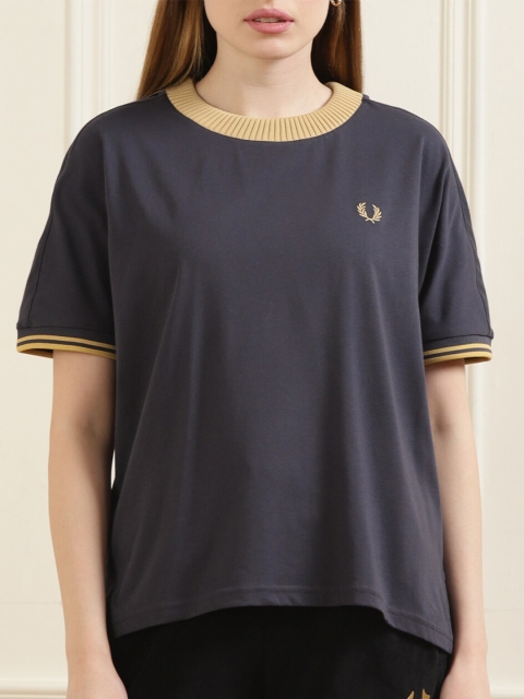 

Fred Perry Women Grey Cotton T-shirt