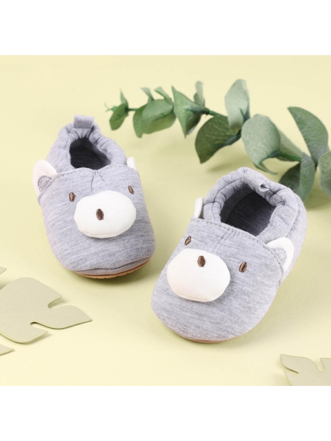 

KICKS & CRAWL Unisex Kids Grey Slip-On Sneakers