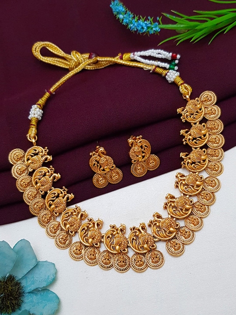 

GRIIHAM Gold-Plated Lakshmi Motif Jewellery Set