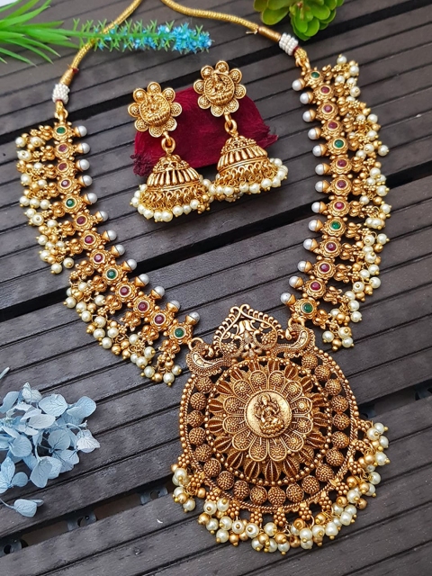 

GRIIHAM Gold-Plated Red & Green AD-Studded Jewellery Set