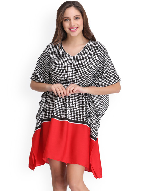 

Clovia Red & Black Printed Kaftan Nightdress NS0836P04