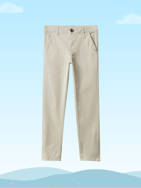 

Mango Kids Boys Off White Solid Chinos