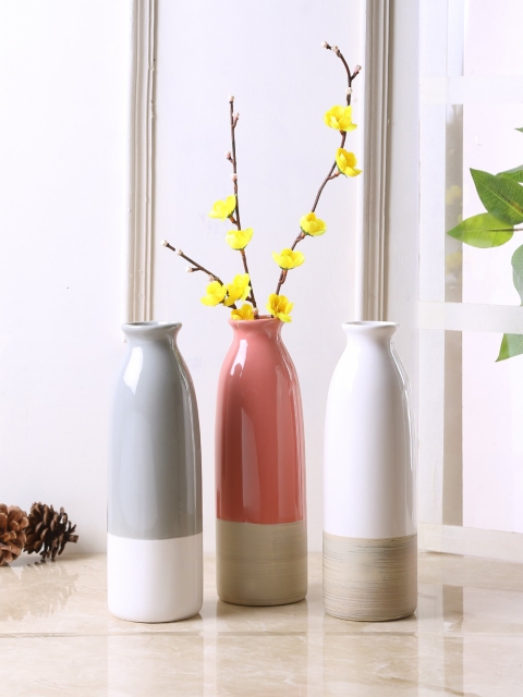

TAYHAA Set Of 3 Colourblocked Ceramic Vases, White