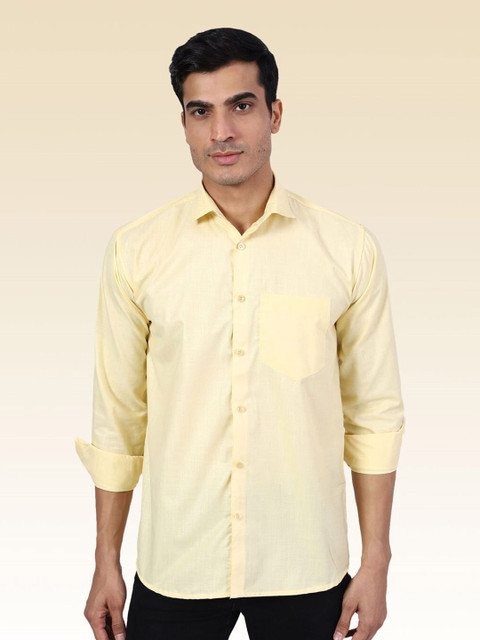 

TAHVO Men Yellow Comfort Formal Shirt
