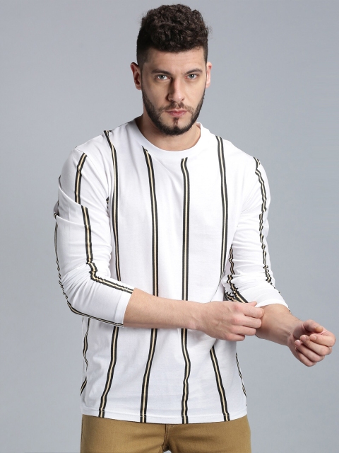 

UrGear Men Black Striped T-shirt