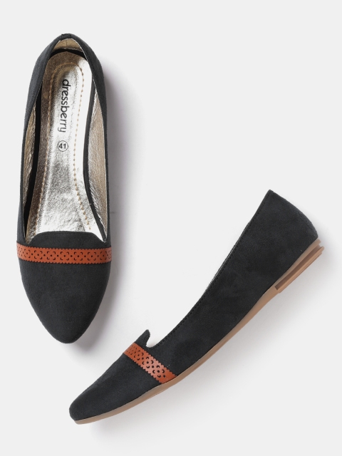 

DressBerry Women Black Solid Ballerinas