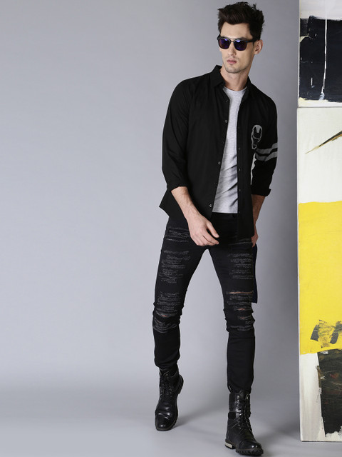 

Kook N Keech Marvel Men Black Regular Fit Solid Casual Shirt