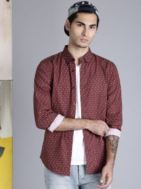 

Kook N Keech Disney Men Burgundy Printed Regular Fit Casual Shirt