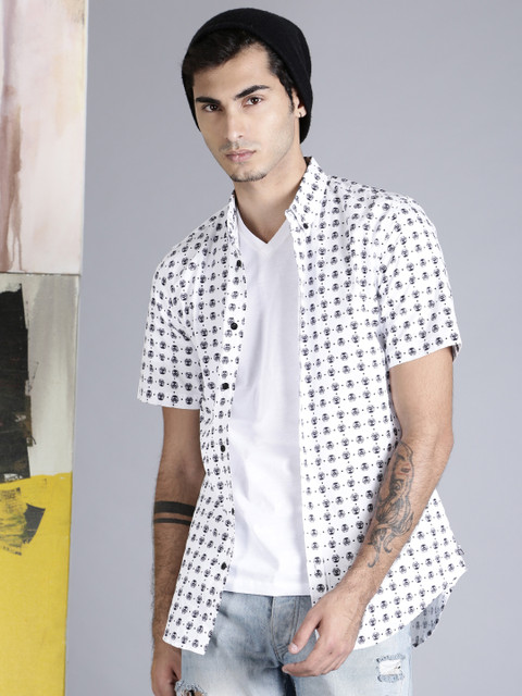 

Kook N Keech Star Wars Men White & Black Printed Regular Fit Casual Shirt