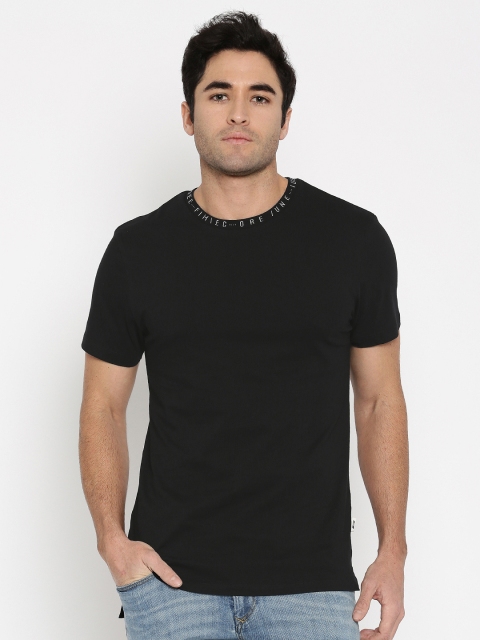 

Jack & Jones Men Black Solid Round Neck T-shirt