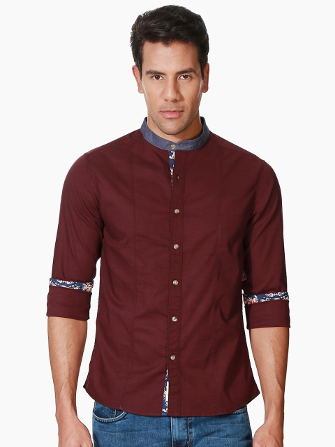 

People Men Maroon Regular Fit Solid Casual Shirt