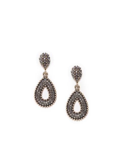 

W Black Teardrop Shaped Drop Earrings