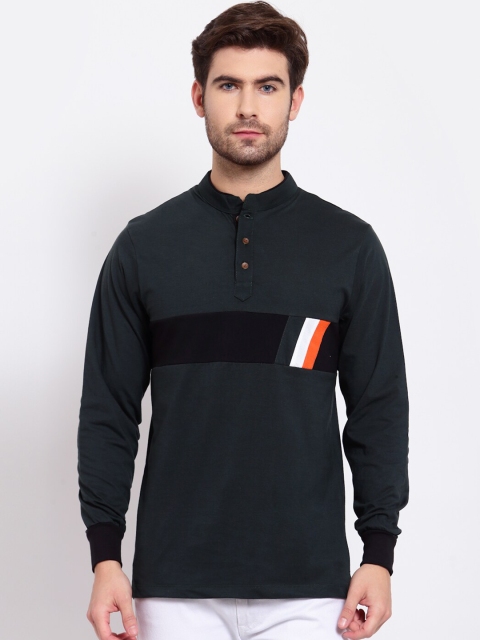 

Kalt Men Green & botanical garden Mandarin Collar T-shirt