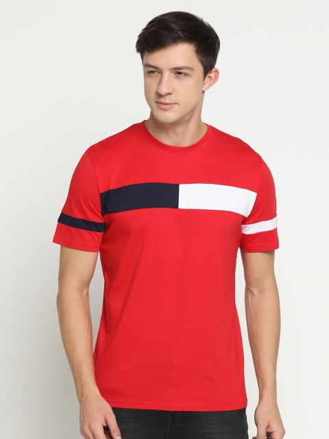 

R&B Men Red Slim Fit T-shirt