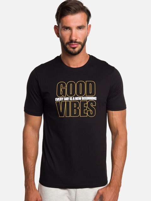 

R&B Men Black Slim Fit T-shirt