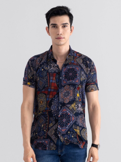 

Snitch Men Blue Slim Fit Floral Printed Casual Shirt