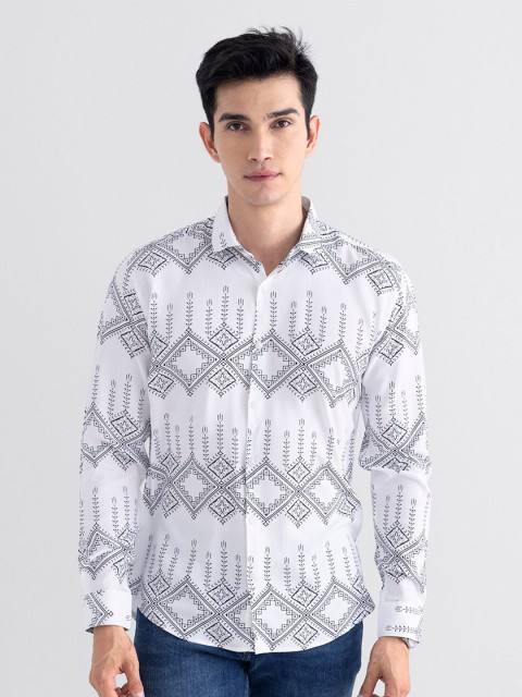 

Snitch Men White Slim Fit Printed Casual Shirt