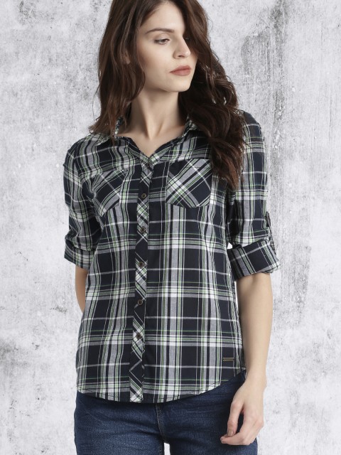 

Roadster Women Black & Off-White Slim Fit Checked Casual Shirt