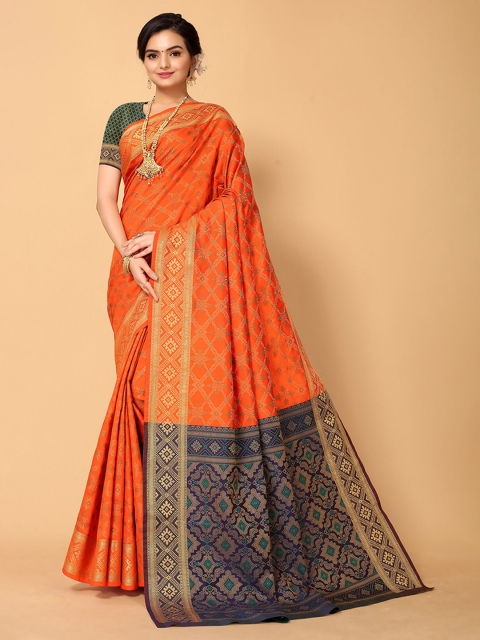 

Sangria Women Rust Sarees