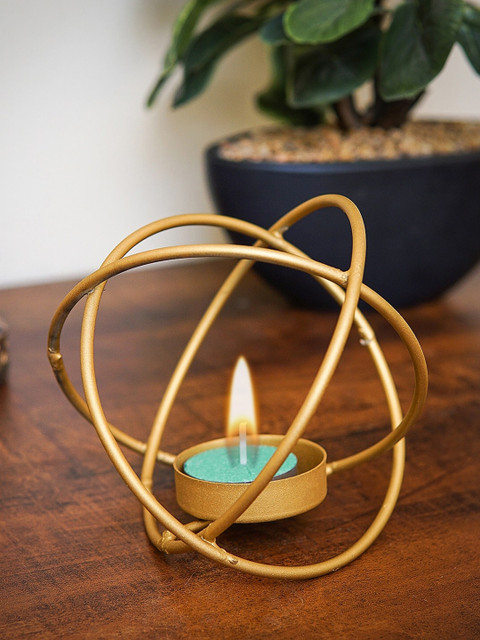 

StatueStudio Gold-Colored Solid Spearical Tealight Candle Holders
