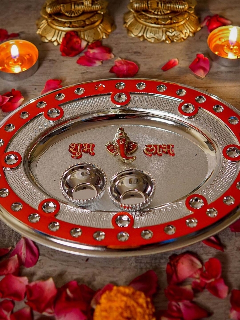 

StatueStudio Steel-Colored & Red Textured Pooja Thali With 2 Small Bowls