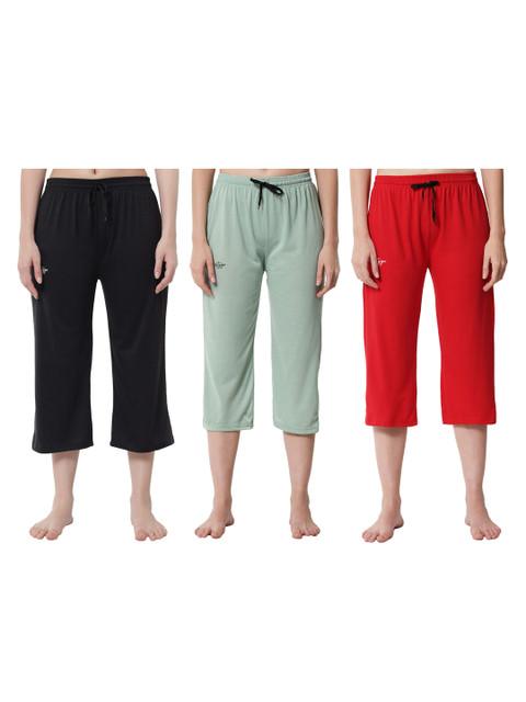 

FFLIRTYGO Women Pack of 3 Black & Red Capris