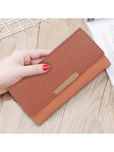 

Bag Pepper Women Orange & Gold-Toned Geometric Textured Two Fold Wallet