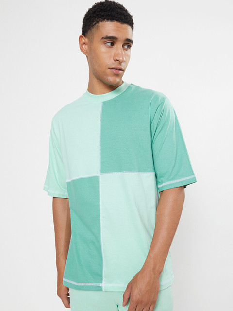 

Bewakoof Men Green & skylight Colourblocked Mandarin Collar Loose T-shirt