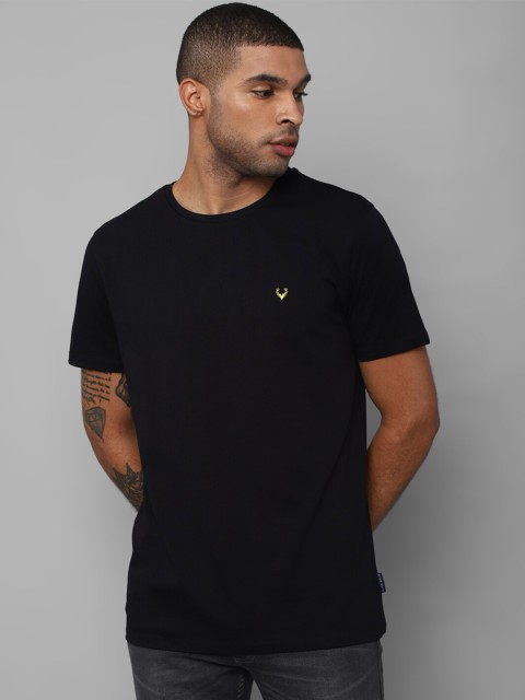 

Allen Solly Men Black & xiketic Applique T-shirt