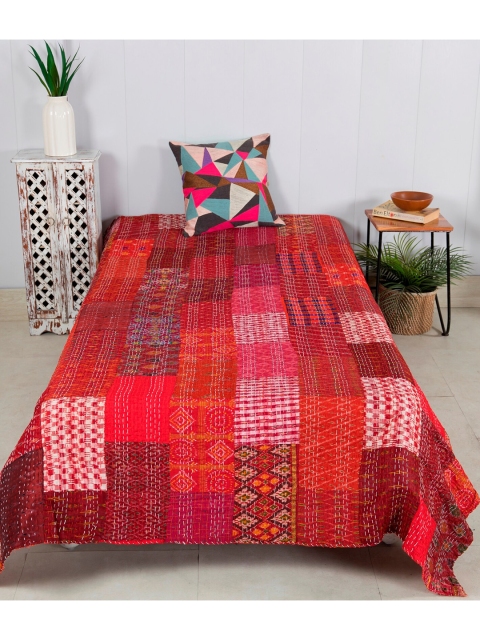 

HANDICRAFT PALACE Red Kantha Patchwork TC 120-179 Silk Single Bed Covers
