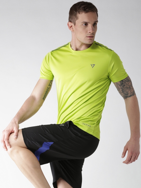 

SEVEN by MS Dhoni Men Green Basic Solid Round Neck Running T-shirt