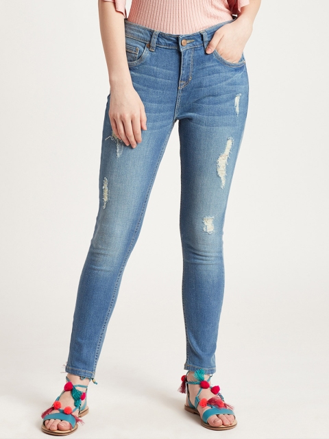 

COVER STORY Women Blue Washed Distressed Stretchable Jeans