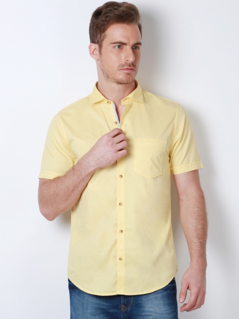 

Peter England Men Yellow Slim Fit Solid Casual Shirt