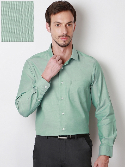 

Peter England Men Green Nuvo Regular Fit Solid Formal Shirt